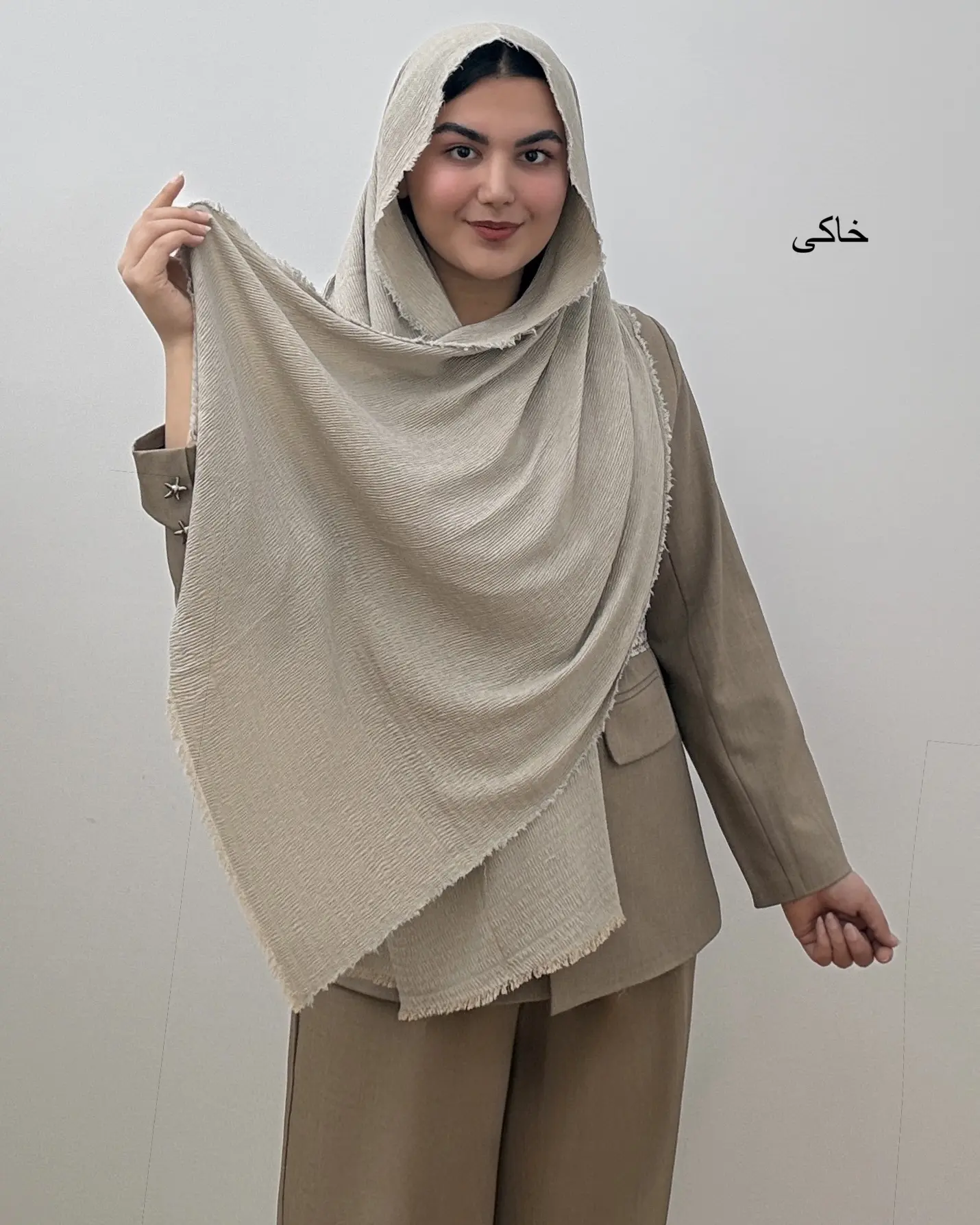 شال دور ریش پلیسه مدل زارا